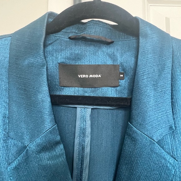 Vero Moda ASOS Emerald Suit Set 8 - Picture 4 of 13